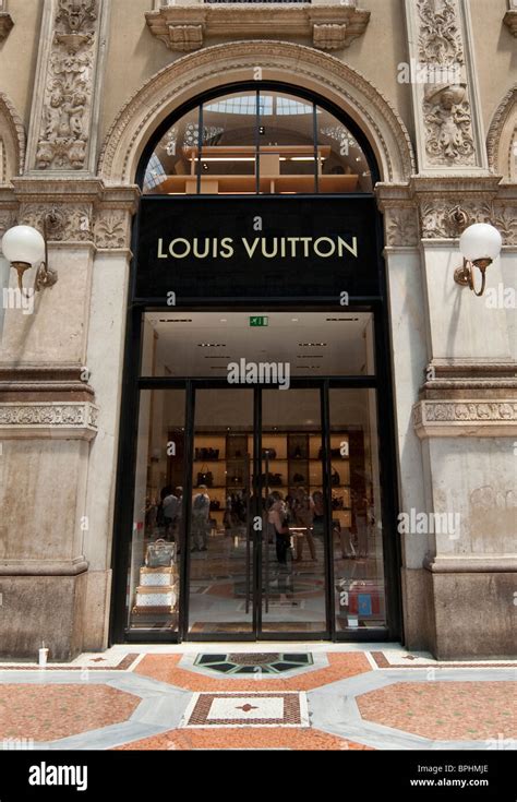 louis vuitton italian site.